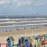 Beachhouse Engelbert דירה *