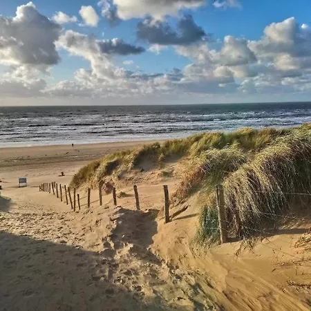 Апартаменты Beachhouse Engelbert Зандфорт